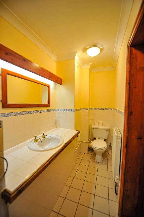 The Coachman Pub, Hartford, Room Only Hartford  Bagian luar foto