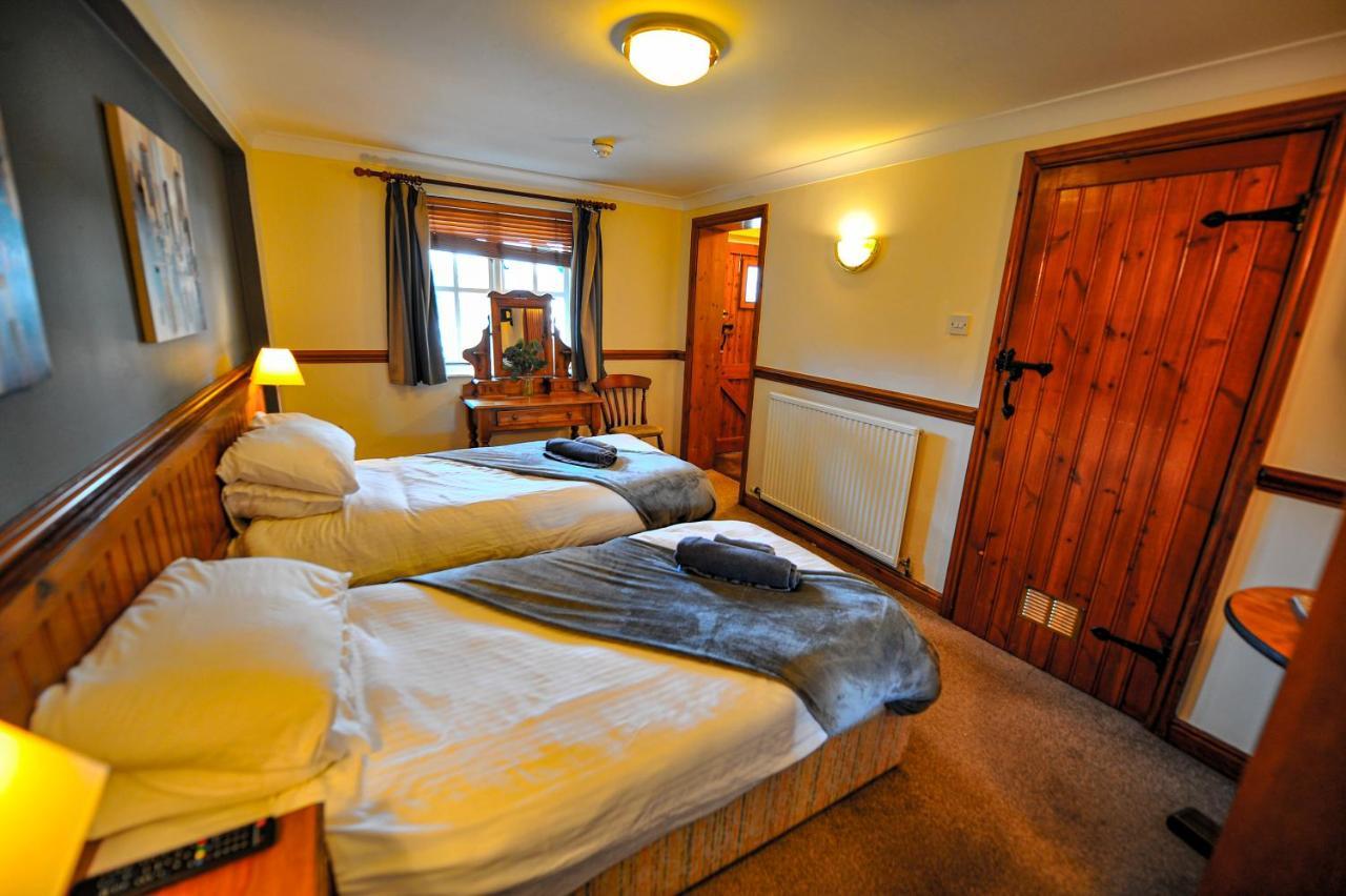 The Coachman Pub, Hartford, Room Only Hartford  Bagian luar foto